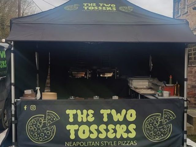 two-tozzers-pizza (43)-kireth-ai